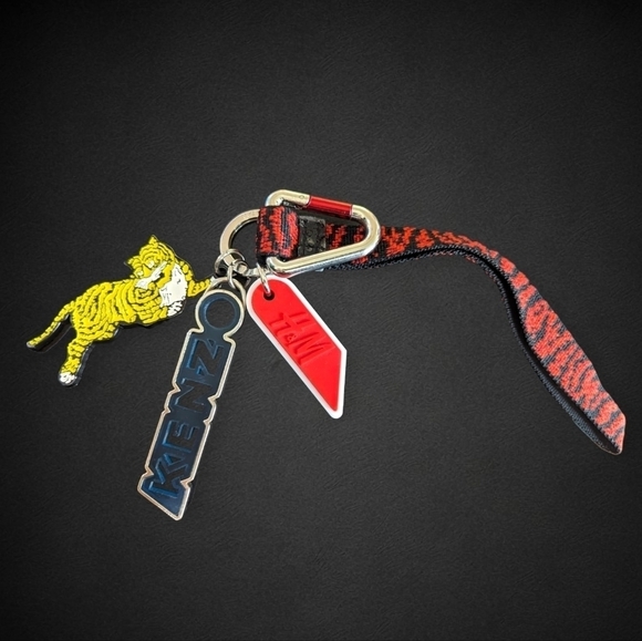 Kenzo X H&M Keychain Tiger Key Ring Keyfob Carabiner Clip - Picture 3 of 9